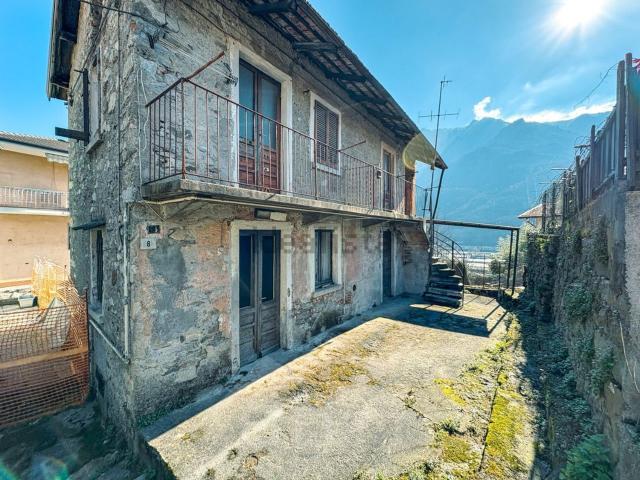 Case e ville in vendita di 90 m² in Via alla Torre, 14