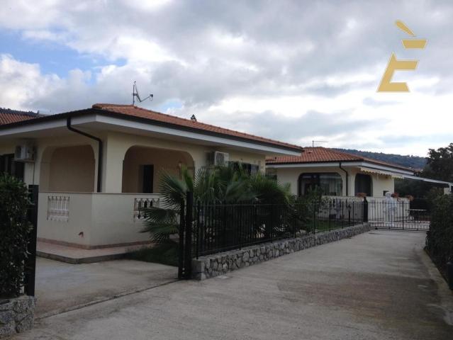 Case e ville in vendita di 90 m² in Via Santa Maria, 10
