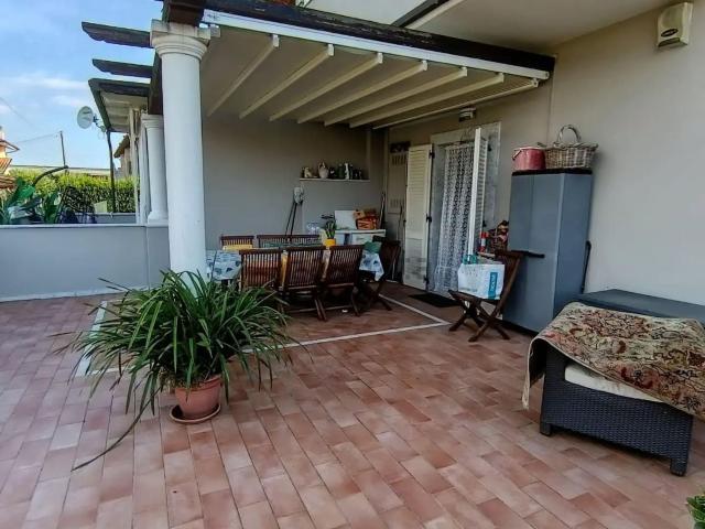 Case e ville in vendita di 90 m² in Via Cervaiolo