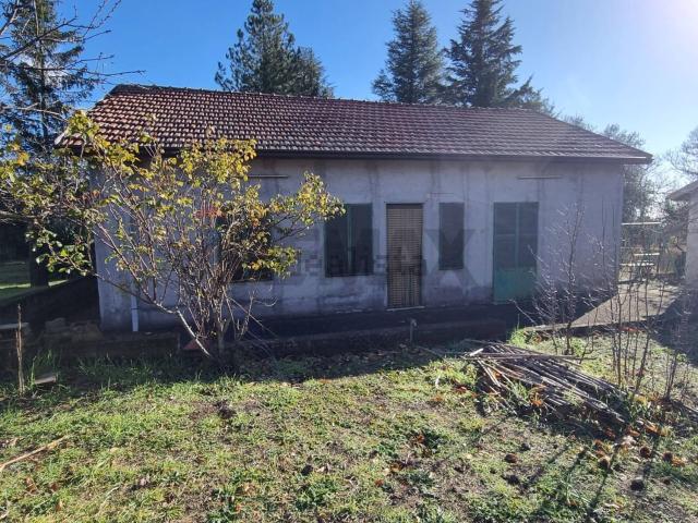 Case e ville in vendita di 90 m² in Via del Frutteto