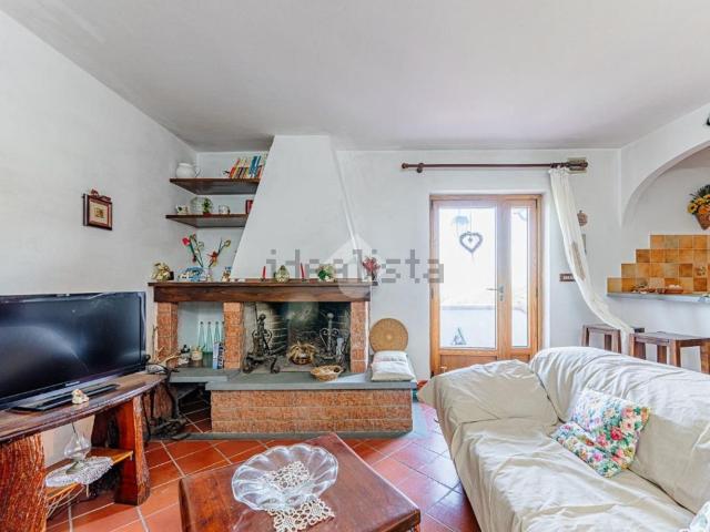 Case e ville in vendita di 90 m² in Via di Sarripoli, 133