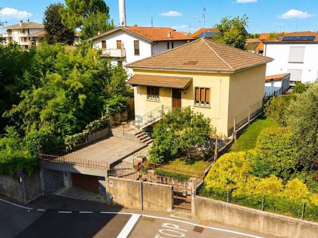 Case e ville in vendita di 90 m² in Via Giuseppe Verdi, 18