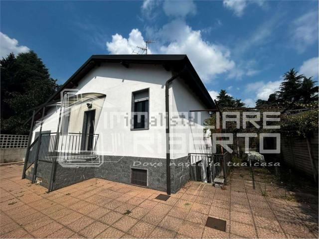 Case e ville in vendita di 90 m² in Via Guido D&apos Arezzo, 21