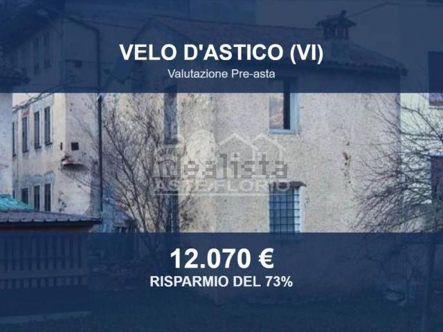 Case e ville in vendita di 90 m² in Via Lago di Sotto, 70