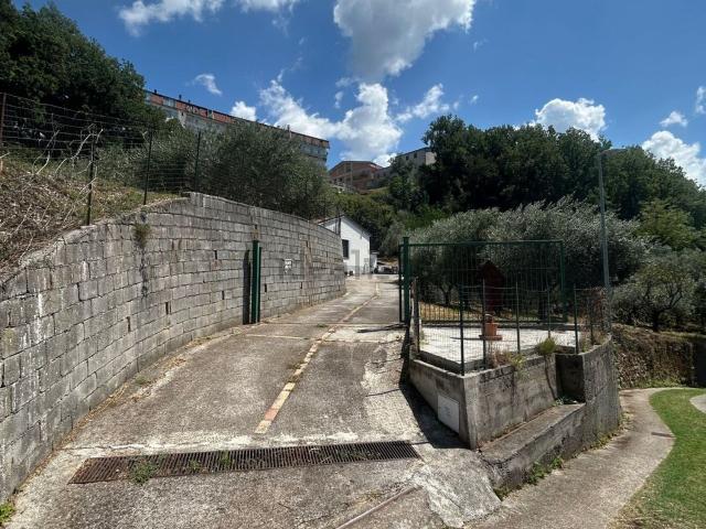 Case e ville in vendita di 90 m² in Via Regina Margherita