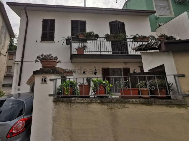 Case e ville in vendita di 90 m² in Via Roma