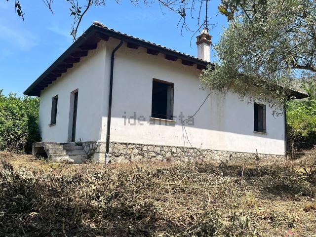 Case e ville in vendita di 90 m² in Via San Rocco