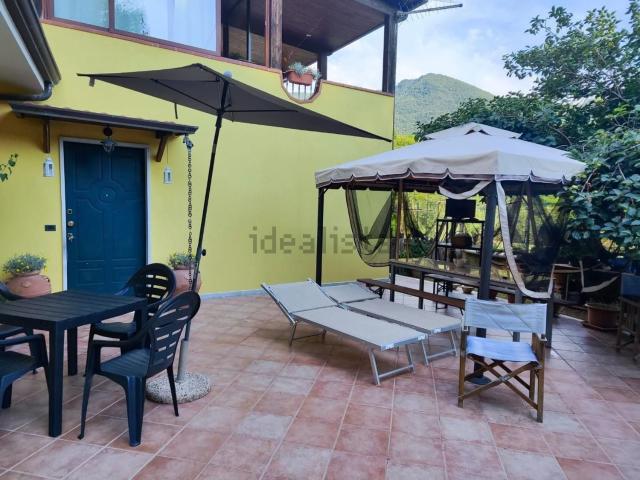 Case e ville in vendita di 90 m²