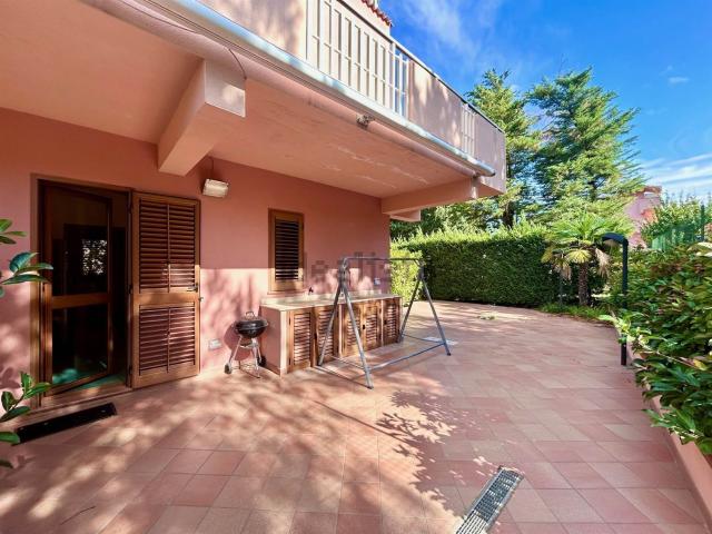 Case e ville in vendita di 91 m² in Via Valdemone