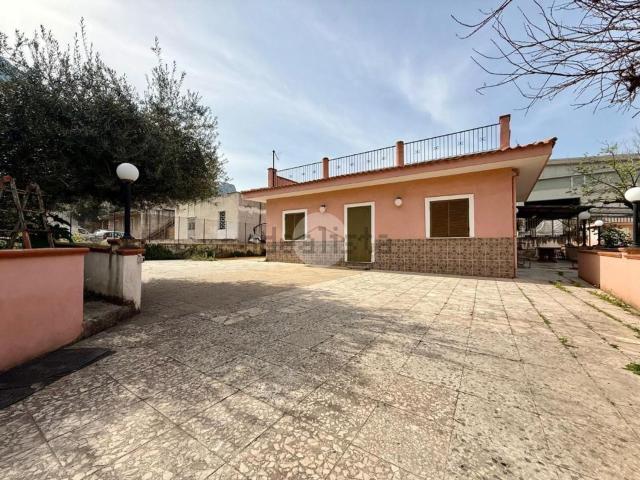 Case e ville in vendita di 91 m² in Via Don Luigi Sturzo