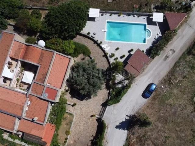 Case e ville in vendita di 920 m² in Via Ignazio Gioè