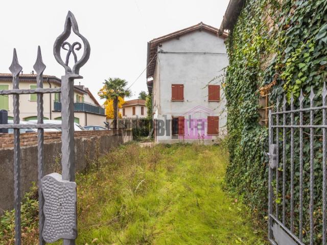 Case e ville in vendita di 97 m² in Via G. B. Venturi, 45
