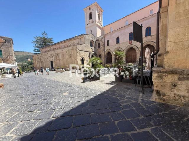 Case e ville in vendita di 94 m² in Via Dardano