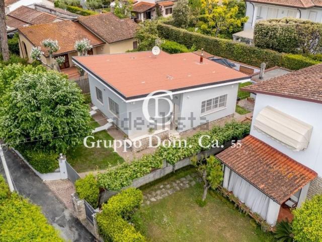 Case e ville in vendita di 94 m² in Via Giuseppe Viner, 55042