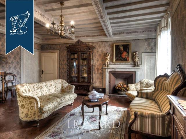 Case e ville in vendita di 950 m²