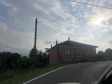 Case e ville in vendita di 95 m² in Località Abbiatici