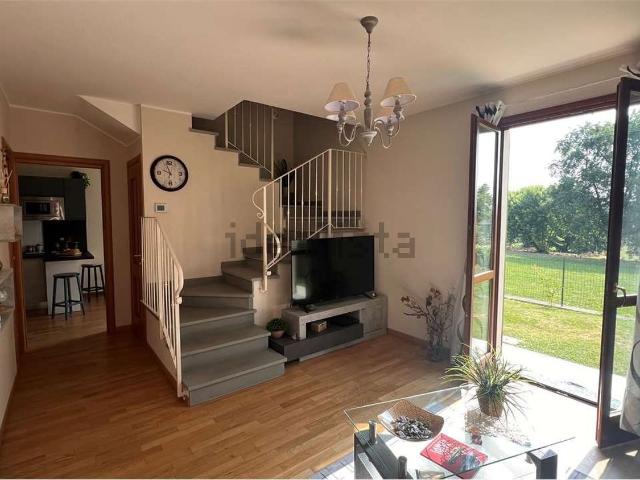 Case e ville in vendita di 95 m² in Via delle Ville, 493