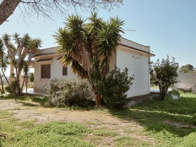 Case e ville in vendita di 96 m² in Strada Rodi