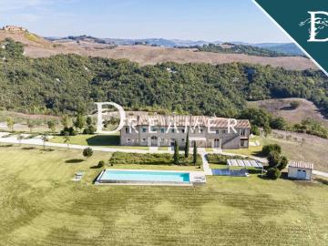 Case e ville in vendita di 980 m² in Via Vicinale di Poggio Marzocchio
