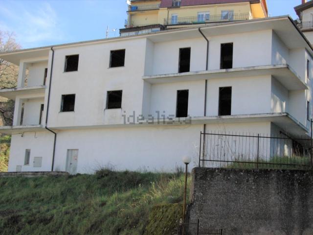 Case e ville in vendita di 980 m² in Viale Giuseppe Mazzini