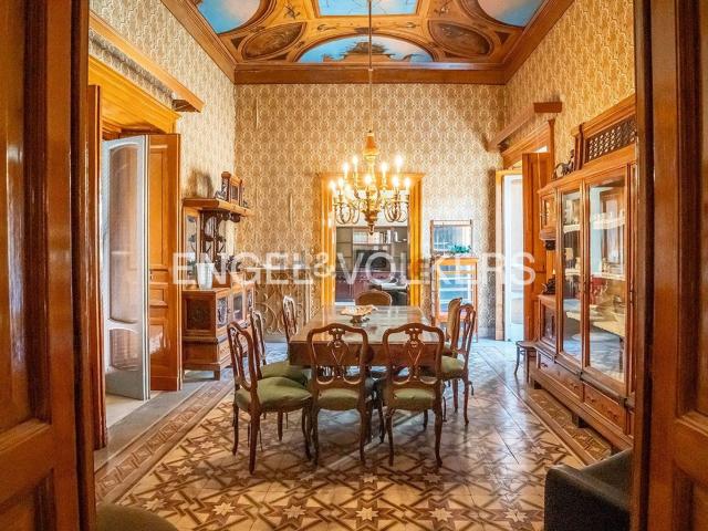 Case e ville in vendita di 988 m² in Via Piave, 66