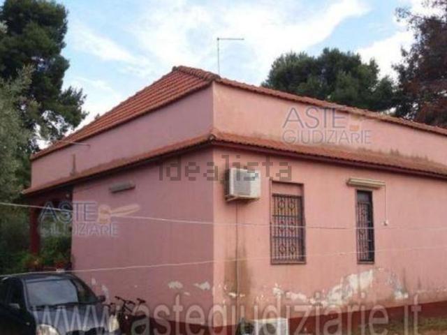 Case e ville in vendita di 98 m² in Strada Spinagallo