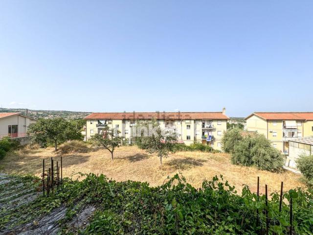Case e ville in vendita di 990 m² in Via Messina