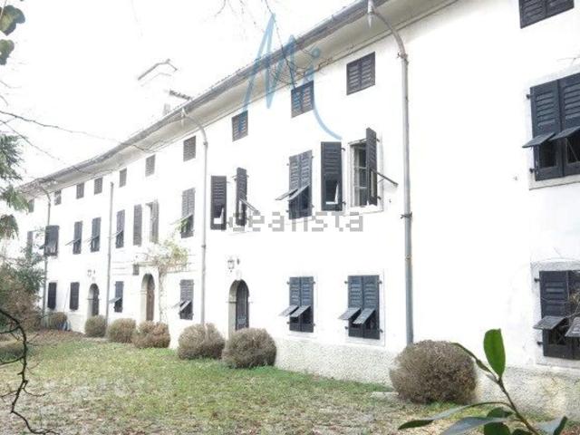 Case e ville in vendita di 990 m² in Via Vittorio Emanuele II