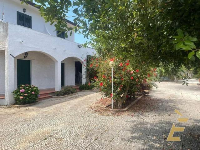 Villetta a schiera in vendita di 89 m² in Contrada Riaci
