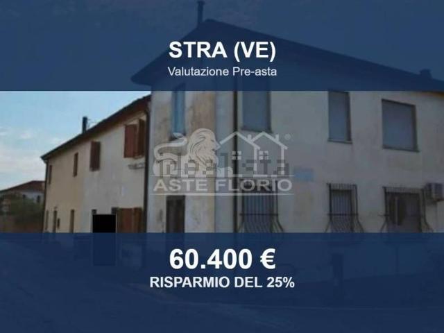 Case e ville in vendita di 99 m² in Via Dolo, 18
