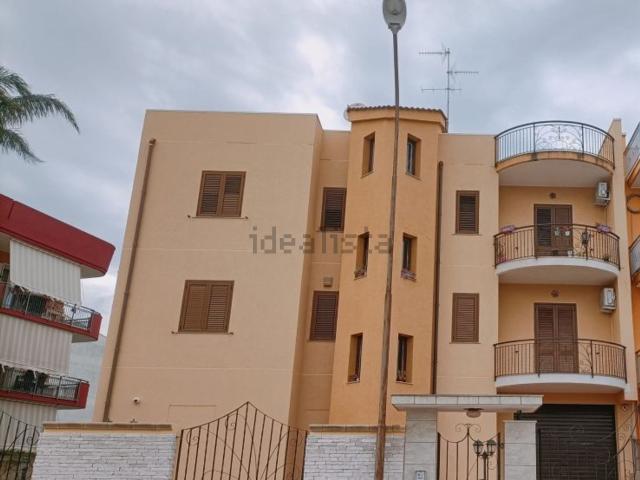 Case e ville in vendita di 1000 m²