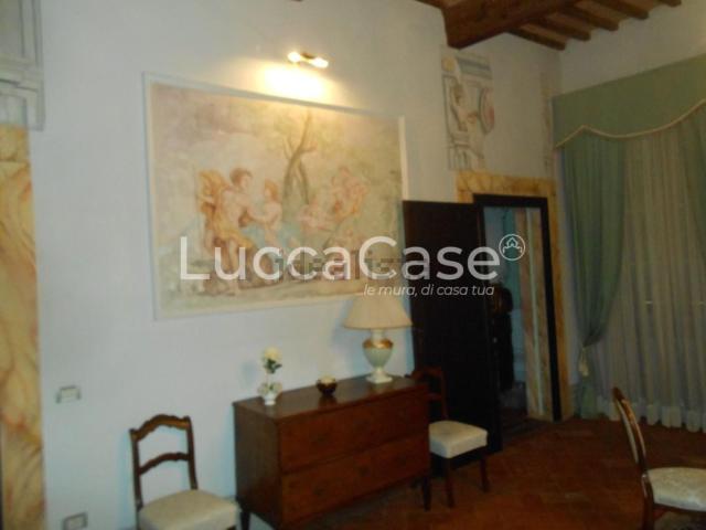 Case e ville in vendita di 1000 m²