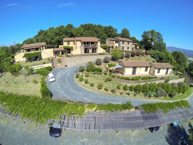 Case e ville in vendita di 1000 m²