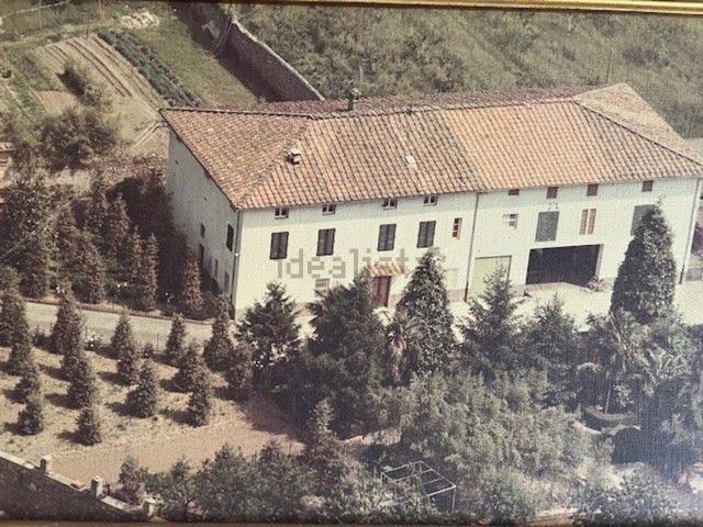 Case e ville in vendita di 1000 m²