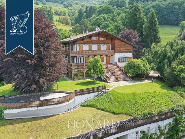 Case e ville in vendita di 1000 m²