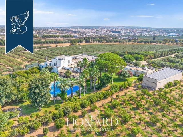 Case e ville in vendita di 1000 m²