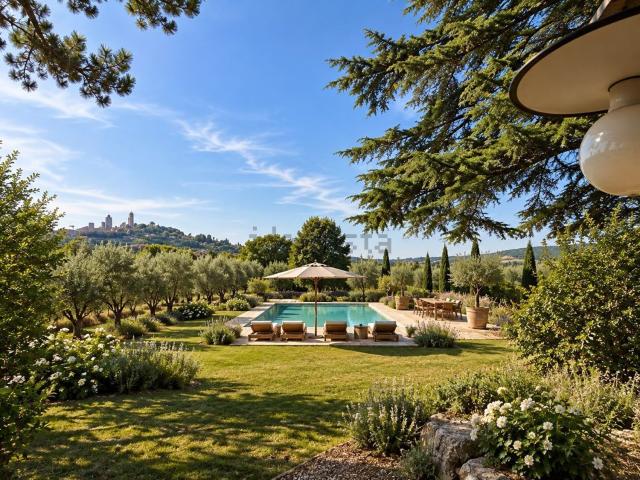 Case e ville in vendita di 1000 m² in Strada provinciale san gimignano, 31