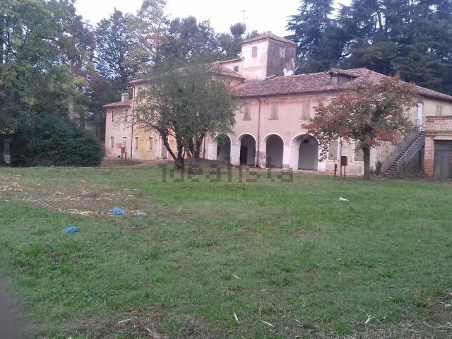 Case e ville in vendita di 1000 m² in Piazza Indipendenza, 39