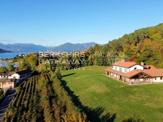 Case e ville in vendita di 1000 m² in Via Enrico Fermi