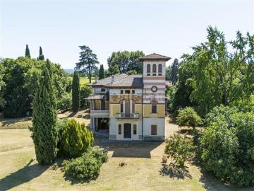 Case e ville in vendita di 1000 m² in Via Selciata