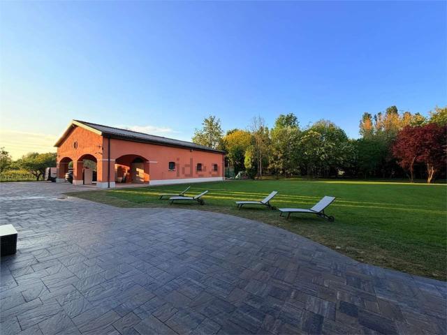 Case e ville in vendita di 1000 m² in Via Zanini, 7