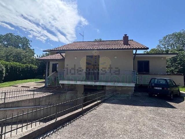 Case e ville in vendita di 100 m²