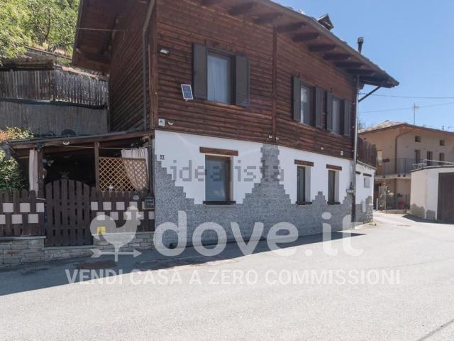 Case e ville in vendita di 100 m² in Via Battaglione Aosta
