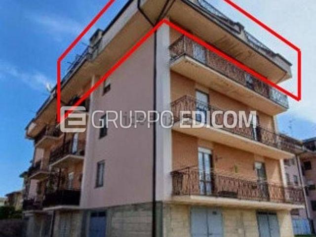 Case e ville in vendita di 100 m² in Via del Ponte