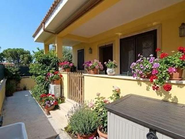 Case e ville in vendita di 100 m² in Via Montaldeo