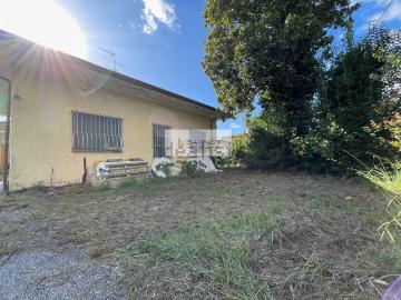 Case e ville in vendita di 100 m² in Via sarzanese
