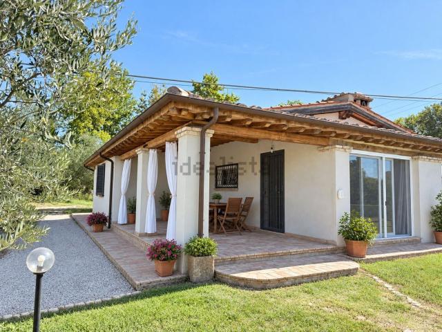 Case e ville in vendita di 100 m² in Via Settevene Est, 27
