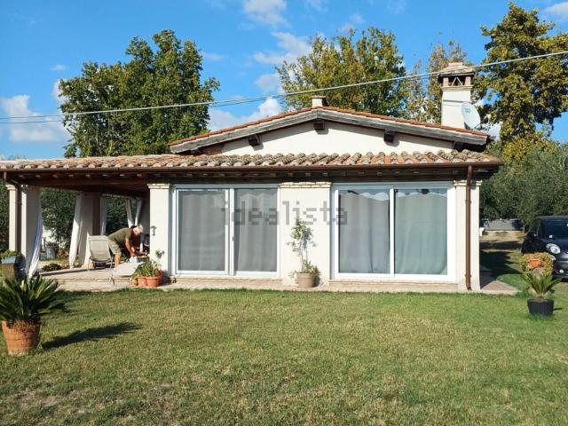 Case e ville in vendita di 100 m² in Via Settevene Palo, 27