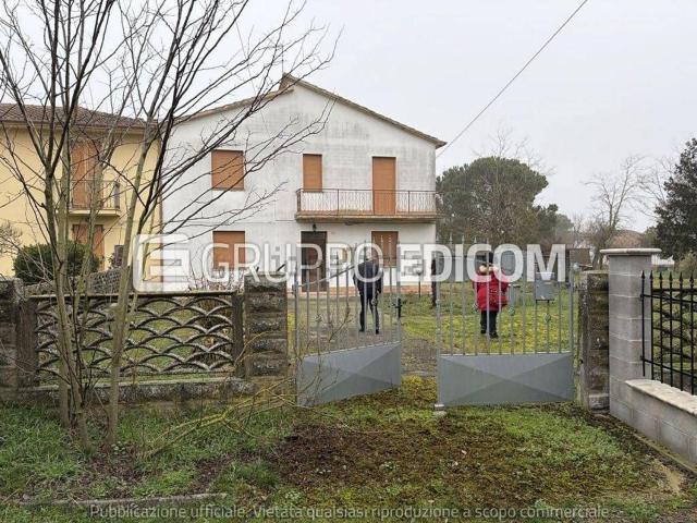 Case e ville in vendita di 100 m² in Via Tassinari