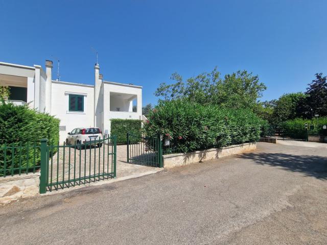 Case e ville in vendita di 100 m² in Viale del Bosco, 15